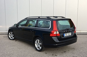Volvo V70 2.0 100KW (2 foto / 6)