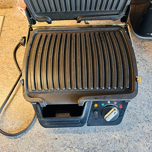 Электрогриль TEFAL (3 фото из 3)