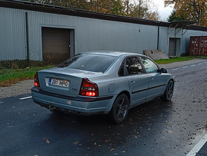 M/V Volvo s80 2.5tdi (4 foto / 12)