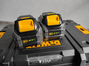 DeWalt DCS576T2; 54 В; Аккумулятор 2x6,0 Ач (5 фото из 7)