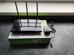 TP-LINK N750 ; TL-WDR4300 (1 foto / 4)