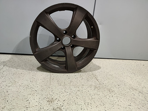 Диски; R18 x8; 74,1; 5x120 (3 фото из 7)
