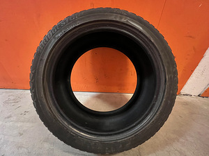 Bridgestone Blizzak naelrehvid 245/45/17 (4 foto / 5)