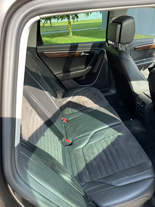 Volkswagen Passat (7 foto / 7)
