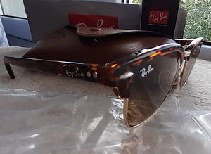 Ray ban päikesprillid uued (1 foto / 3)