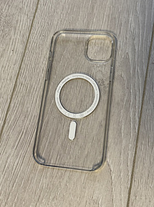iPhone 14 plus originaal magsafe kaaned ja kaitseklaasid. (2 foto / 8)