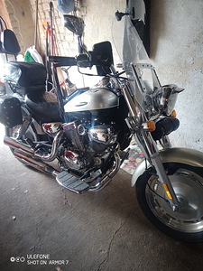 Keeway круизер 250VX (9 фото из 9)