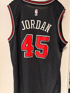 NBA Chicago Bulls Michael Jordan #45 Jersey (1 foto / 4)