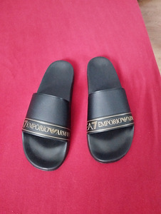 EA7 Emporio Armani plätud (3 foto / 3)