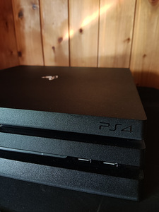 PS 4 PRO 1TB (3 фото из 5)