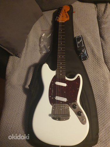 Squier Classic Vibe 60s Mustang Sonic Blue