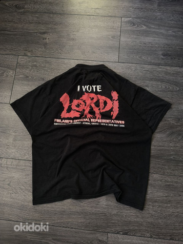 T-shirt