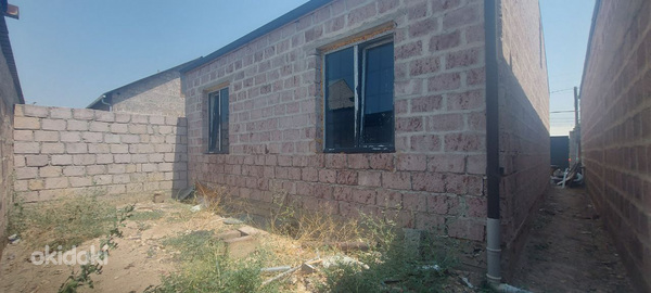 Վաճառվում է նորակառույց առանձնատուն Հաղթանակ թաղամասում (7)