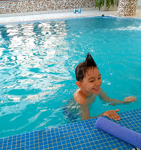 ԼՈՂ ԼՈՂԱՎԱԶԱՆի փաթեթ ПЛАВАНИE Swimming POOL