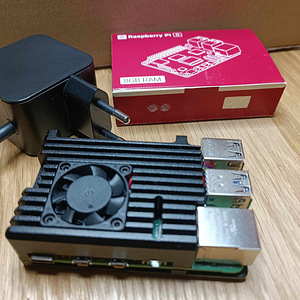 Raspberry PI5 8GB RAM, Alu-Case with fan, PSU (1 foto / 3)