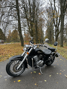 Honda Shadow VT750C (2 фото из 3)