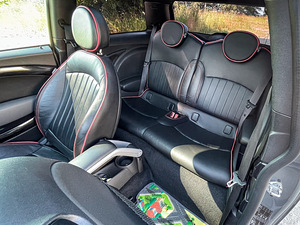 Mini Cooper S 128kw (11 фото из 14)