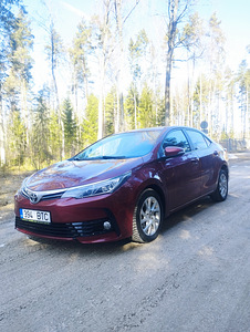 Продам Toyota Corolla 2017 (6 фото из 9)