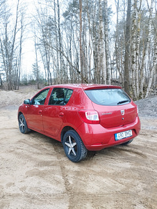 Продам Dacia Sandero 2014 (4 фото из 10)