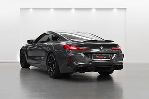 BMW M8 competition (2 фото из 11)
