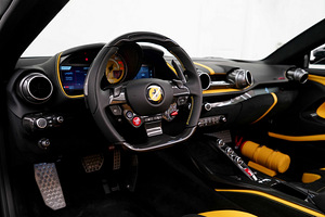 2023 FERRARI GTS 812 SPIDER (2 фото из 3)