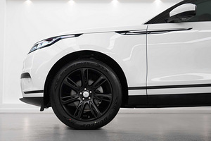 2020 RANGE ROVER VELAR S P250 (2 фото из 4)