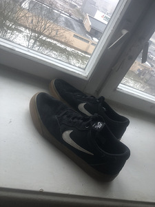 Nike SB Tossud - Ketsid (1 foto / 4)