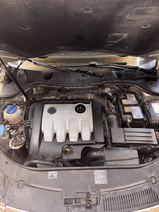 VOLKSWAGEN PASSAT 2007 1.9TDI (10 foto / 14)