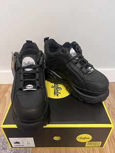 Buffalo shoes (2 foto / 3)