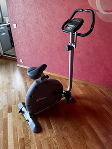 Tunturi F30 velotrenažöör (1 foto / 2)