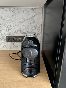 Lavazza A Modo Mio Idola, black - Capsule coffee machine (2 foto / 9)