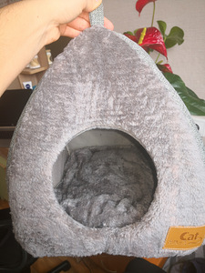 Домик для кошки (1 фото из 3)
