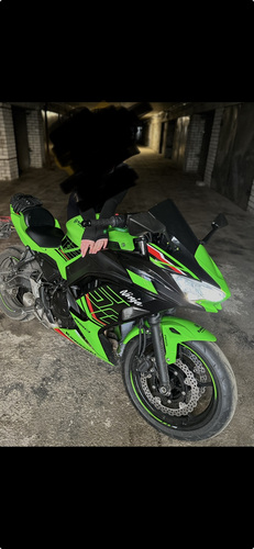 Kawasaki ninja 650 A2