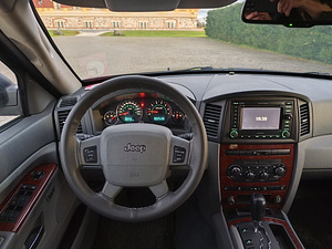 Jeep Grand Cherokee CRD 3.0 160KW (10 foto / 13)