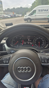 AUDI A6 C7 2014 (8 foto / 8)