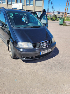 Seat Alhambra (1 foto / 5)