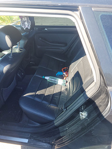 Audi a6 2.5 TDI 132 KW (3 foto / 8)