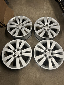 Комплект литых дисков Subaru Tribeca R18 (1 фото из 5)
