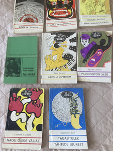 Много книг со скидкой (6 фото из 10)