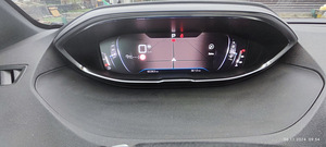 Peugeot 5008 GT (9 foto / 14)