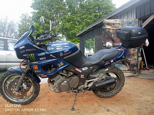 Yamaha 850tdm (1 foto / 7)