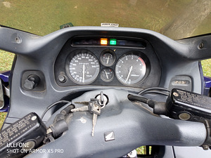 M/V Honda st1100 pan european (2 foto / 5)