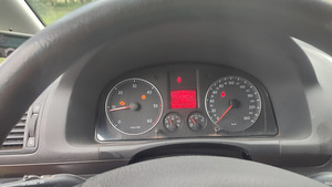 Vw touran (3 foto / 7)