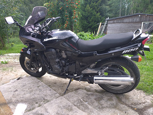 Kawasaki gpz1100. M/V (5 foto / 5)