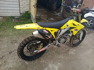 Suzuki rm-z 250 2009a (4 foto / 7)