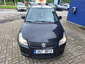 Suzuki SX4 автомат (1 фото из 6)