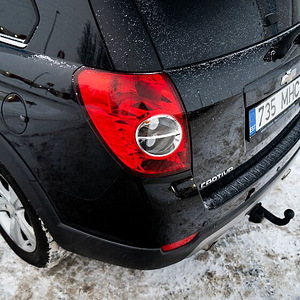 CHEVROLET CAPTIVA 2011 2.4 Automat (3 foto / 9)