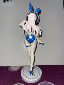 Super Sonico figuur (2 foto / 2)