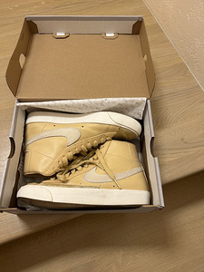 Обувь Nike (1 фото из 4)