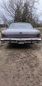 Lincoln Continental (4 фото из 6)
